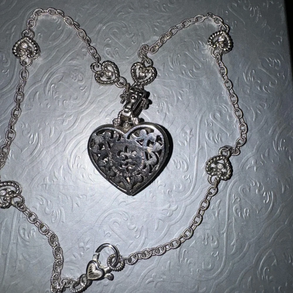 Vintage Judith Ripka 925 sterling silver and CZ heart charm necklace - Picture 7 of 12
